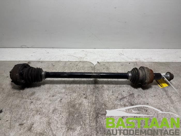 Gebruikte Aandrijfas links-achter Volkswagen Tiguan (AD1) 2.0 TSI 16V 4Motion Prijs € 64,97 Margeregeling aangeboden door Bastiaan Autodemontage