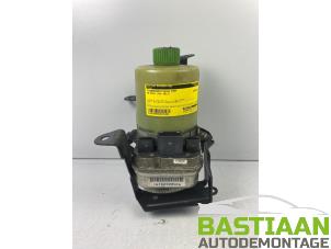 Gebruikte Servopomp Volkswagen Polo IV (9N1/2/3) 1.4 16V Prijs € 99,99 Margeregeling aangeboden door Bastiaan Autodemontage