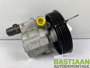 Gebruikte Pomp Servo Renault Scénic I (JA) 1.6 16V Prijs € 99,99 Margeregeling aangeboden door Bastiaan Autodemontage