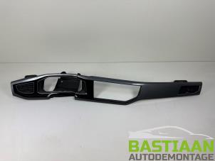 Gebruikte Dashboard sierlijst Volkswagen Polo VI (AW1) 1.0 TSI 12V Prijs € 149,99 Margeregeling aangeboden door Bastiaan Autodemontage