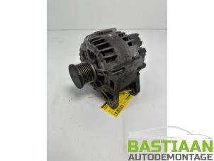 Gebruikte Dynamo Renault Captur (2R) 0.9 Energy TCE 12V Prijs € 49,90 Margeregeling aangeboden door Bastiaan Autodemontage