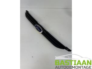 Gebruikte Grille Ford B-Max (JK8) 1.0 EcoBoost 12V 100 Prijs € 24,90 Margeregeling aangeboden door Bastiaan Autodemontage