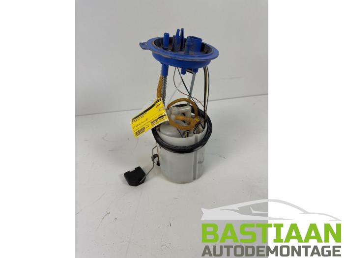 Gebruikte Tank element Pomp Volkswagen Tiguan (AD1) 2.0 TSI 16V 4Motion Prijs € 69,99 Margeregeling aangeboden door Bastiaan Autodemontage