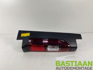 Gebruikte Achterlicht links Opel Vivaro 1.6 CDTi BiTurbo 125 Prijs € 95,00 Margeregeling aangeboden door Bastiaan Autodemontage