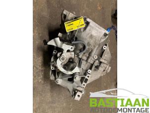 Gebruikte Versnellingsbak Ford Kuga II (DM2) 1.5 EcoBoost 16V 150 Prijs € 549,99 Margeregeling aangeboden door Bastiaan Autodemontage