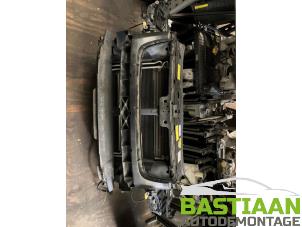 Gebruikte Frontpaneel Volkswagen Touareg (7LA/7L6) 3.2 V6 24V Prijs € 149,99 Margeregeling aangeboden door Bastiaan Autodemontage