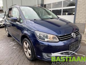Gebruikte Ruit voor Volkswagen Touran (1T3) 1.4 16V TSI EcoFuel Prijs € 149,99 Margeregeling aangeboden door Bastiaan Autodemontage