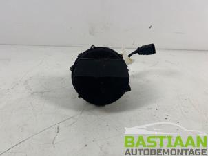 Gebruikte Secundaire Pomp Audi RS 6 (C5) RS6 4.2 V8 40V Biturbo Prijs € 99,99 Margeregeling aangeboden door Bastiaan Autodemontage