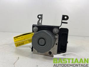 Gebruikte ABS Pomp Smart Forfour (453) 0.9 TCE 12V Prijs € 142,00 Margeregeling aangeboden door Bastiaan Autodemontage