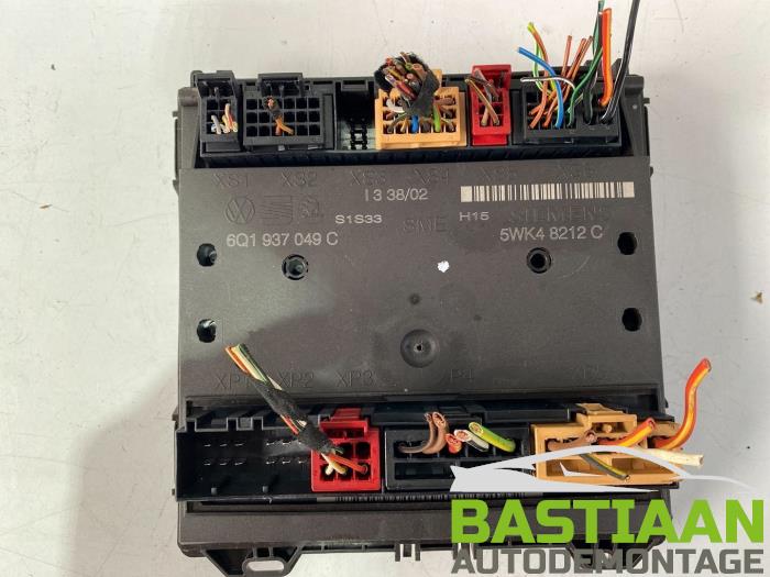 Gebruikte Comfort Module Volkswagen Polo IV (9N1/2/3) 1.4 TDI 70 Prijs € 49,99 Margeregeling aangeboden door Bastiaan Autodemontage