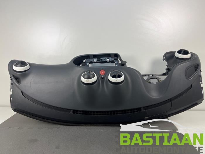 Gebruikte Dashboard Smart Forfour (453) 0.9 TCE 12V Prijs € 249,99 Margeregeling aangeboden door Bastiaan Autodemontage