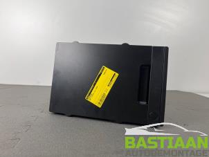 Gebruikte Opbergvak BMW 3 serie (E90) 320i 16V Prijs € 49,99 Margeregeling aangeboden door Bastiaan Autodemontage