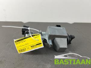 Gebruikte Kontaktslot + Sleutel Suzuki Swift (ZA/ZC/ZD1/2/3/9) 1.3 VVT 16V Prijs € 29,99 Margeregeling aangeboden door Bastiaan Autodemontage