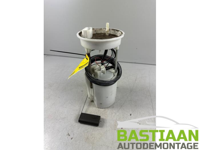 Gebruikte Tank element Pomp Skoda Citigo 1.0 12V Prijs € 34,99 Margeregeling aangeboden door Bastiaan Autodemontage