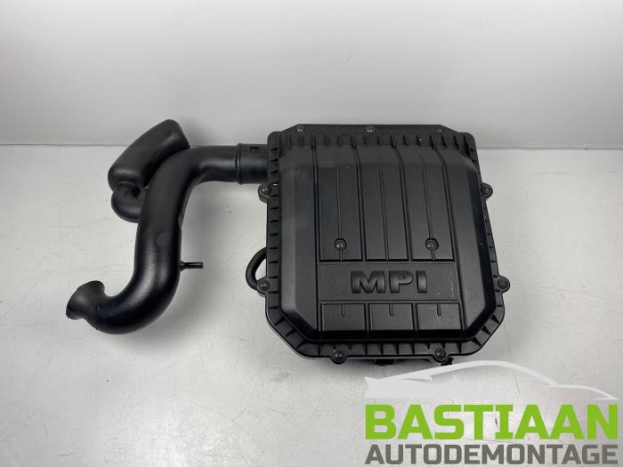 Gebruikte Luchtfilterhuis Skoda Citigo 1.0 12V Prijs € 39,99 Margeregeling aangeboden door Bastiaan Autodemontage