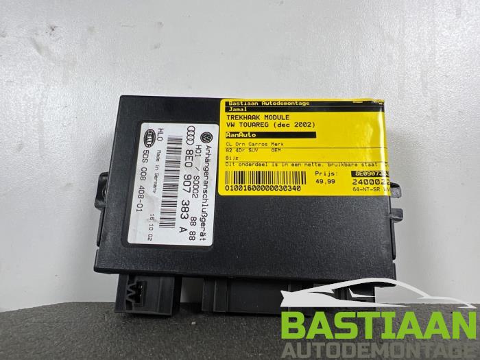 Trekhaak Module van een Volkswagen Touareg (7LA/7L6) 3.2 V6 24V 2002