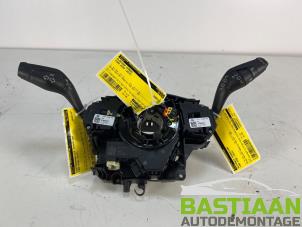 Gebruikte Ruitenwis Schakelaar Ford Kuga II (DM2) 1.5 EcoBoost 16V 150 Prijs € 24,99 Margeregeling aangeboden door Bastiaan Autodemontage