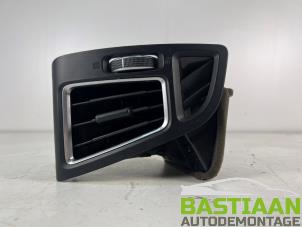 Gebruikte Luchtrooster Dashboard Ford Kuga II (DM2) 1.5 EcoBoost 16V 150 Prijs € 14,90 Margeregeling aangeboden door Bastiaan Autodemontage
