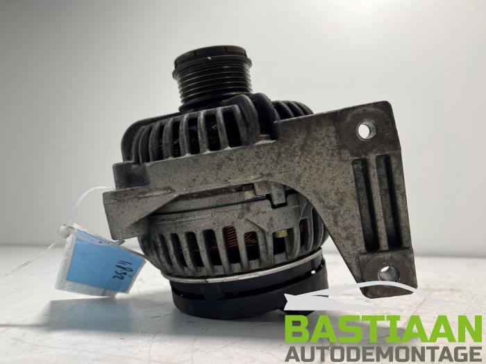 Dynamo van een Volvo XC70 (BZ) 2.5 T5 20V AWD 2004