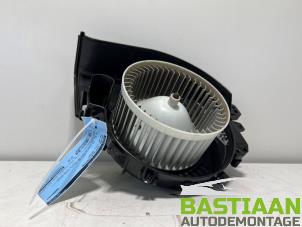 Gebruikte Kachel Ventilatiemotor Volkswagen Up! (121) 1.0 12V 75 Prijs € 39,99 Margeregeling aangeboden door Bastiaan Autodemontage
