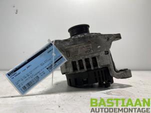 Gebruikte Dynamo Volkswagen Passat (3B3) 1.8 Turbo 20V Prijs € 34,90 Margeregeling aangeboden door Bastiaan Autodemontage