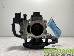 Gebruikte Gasklephuis Hyundai i20 1.2i 16V Prijs € 50,00 Margeregeling aangeboden door Bastiaan Autodemontage