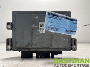 Gebruikte Module Bodycontrol Renault Twingo II (CN) 1.2 16V Prijs op aanvraag aangeboden door Bastiaan Autodemontage