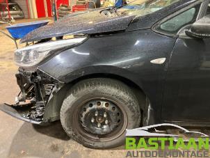 Gebruikte Spatbord links-voor Kia Cee'd (JDB5) Prijs € 174,99 Margeregeling aangeboden door Bastiaan Autodemontage