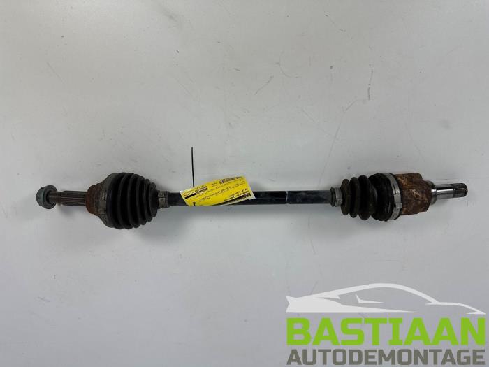 Gebruikte Steekas links-voor Volkswagen Up! (121) 1.0 12V 60 Prijs € 39,99 Margeregeling aangeboden door Bastiaan Autodemontage