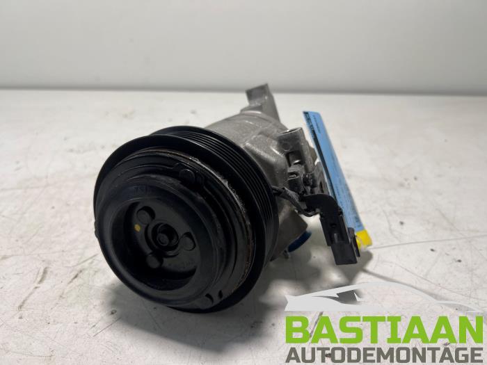 Gebruikte Pomp Airco Hyundai i10 1.0 12V Prijs € 149,99 Margeregeling aangeboden door Bastiaan Autodemontage
