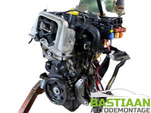 Gebruikte Motor Renault Twingo II (CN) 1.2 16V Prijs € 399,99 Margeregeling aangeboden door Bastiaan Autodemontage