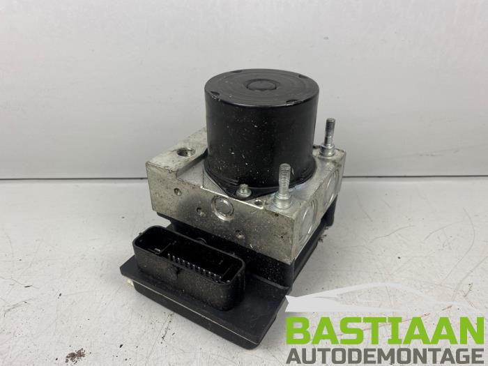 Gebruikte ABS Pomp Volkswagen Polo V (6R) 1.2 TDI 12V BlueMotion Prijs € 82,00 Margeregeling aangeboden door Bastiaan Autodemontage