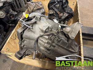 Gebruikte Versnellingsbak Peugeot 407 (6D) 2.0 HDiF 16V Prijs € 299,99 Margeregeling aangeboden door Bastiaan Autodemontage