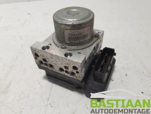 Gebruikte ABS Pomp Nissan Juke (F15) 1.6 16V Prijs € 99,99 Margeregeling aangeboden door Bastiaan Autodemontage