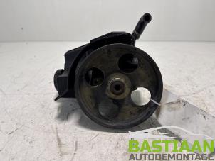 Gebruikte Pomp Servo Peugeot 206 CC (2D) 1.6 16V Prijs € 30,00 Margeregeling aangeboden door Bastiaan Autodemontage