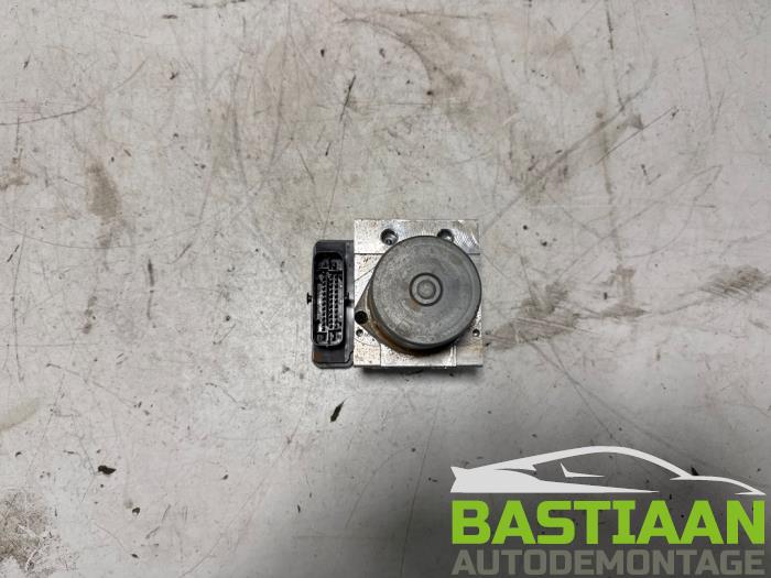 Gebruikte ABS Pomp Kia Venga 1.6 CVVT 16V Prijs € 49,99 Margeregeling aangeboden door Bastiaan Autodemontage