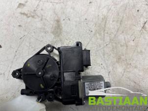 Gebruikte Raammotor Portier Kia Venga 1.6 CVVT 16V Prijs € 19,50 Margeregeling aangeboden door Bastiaan Autodemontage