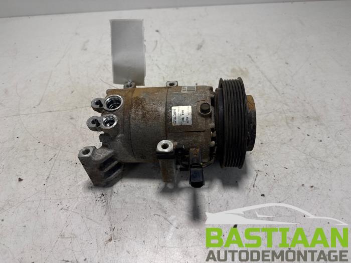 Gebruikte Pomp Airco Kia Venga 1.6 CVVT 16V Prijs € 115,00 Margeregeling aangeboden door Bastiaan Autodemontage