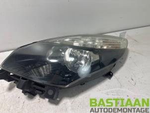 Gebruikte Koplamp links Renault Scénic III (JZ) 1.5 dCi 110 Prijs € 90,00 Margeregeling aangeboden door Bastiaan Autodemontage