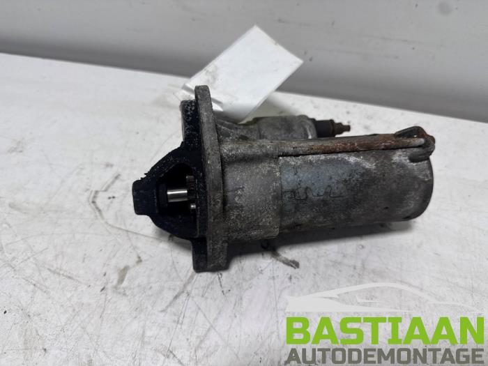 Startmotor van een Renault Scénic III (JZ) 1.5 dCi 110 2011