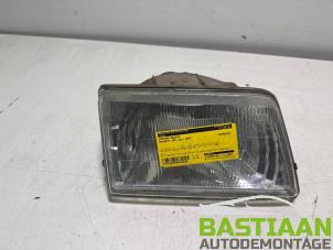 Gebruikte Rechter Koplamp Peugeot 205 II (20A/C) 1.4 Prijs € 19,95 Margeregeling aangeboden door Bastiaan Autodemontage