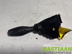 Gebruikte Pinker Schakelaar Ford Fiesta 6 (JA8) 1.4 16V Prijs € 19,95 Margeregeling aangeboden door Bastiaan Autodemontage