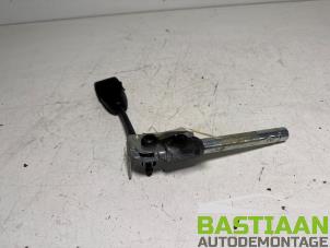 Gebruikte Gordelspanner links Opel Corsa D 1.2 16V Prijs € 25,00 Margeregeling aangeboden door Bastiaan Autodemontage