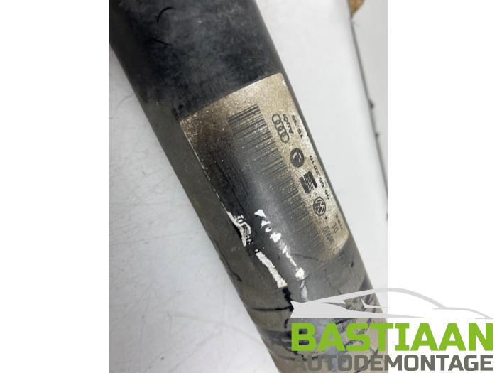 Aandrijfas links-voor van een Volkswagen Polo V (6R) 1.2 12V 2010