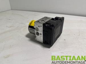 Gebruikte ABS Pomp Volvo V70 (BW) 2.4 D 20V Prijs € 99,99 Margeregeling aangeboden door Bastiaan Autodemontage