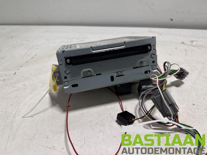 Gebruikte CD Speler Volvo V70 (BW) 2.4 D 20V Prijs € 99,00 Margeregeling aangeboden door Bastiaan Autodemontage