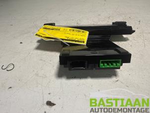 Gebruikte Display Interieur Volvo V70 (BW) 2.4 D 20V Prijs € 37,50 Margeregeling aangeboden door Bastiaan Autodemontage