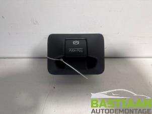Gebruikte Handrem schakelaar Volvo V70 (BW) 2.4 D 20V Prijs € 19,90 Margeregeling aangeboden door Bastiaan Autodemontage