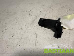 Gebruikte Luchthoeveelheidsmeter Peugeot 308 SW (L4/L9/LC/LJ/LR) 1.6 BlueHDi 120 Prijs € 19,99 Margeregeling aangeboden door Bastiaan Autodemontage