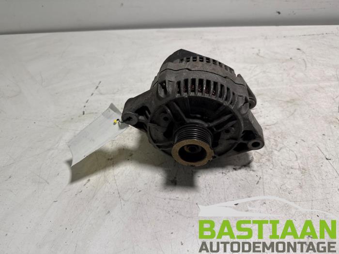 Gebruikte Dynamo Opel Vectra B (36) 1.6 16V Ecotec Prijs € 44,95 Margeregeling aangeboden door Bastiaan Autodemontage